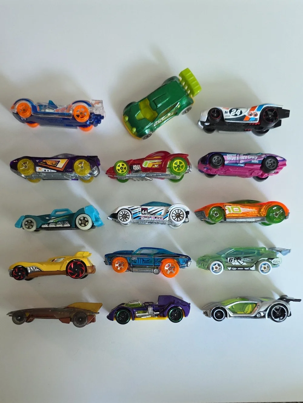 Hot Wheels encourage as display